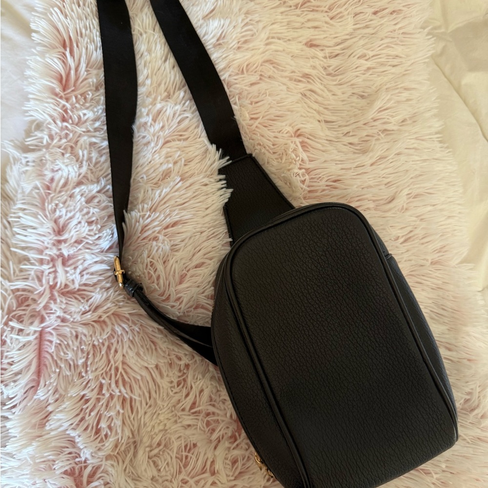 Elegant Black Crossbody Bag